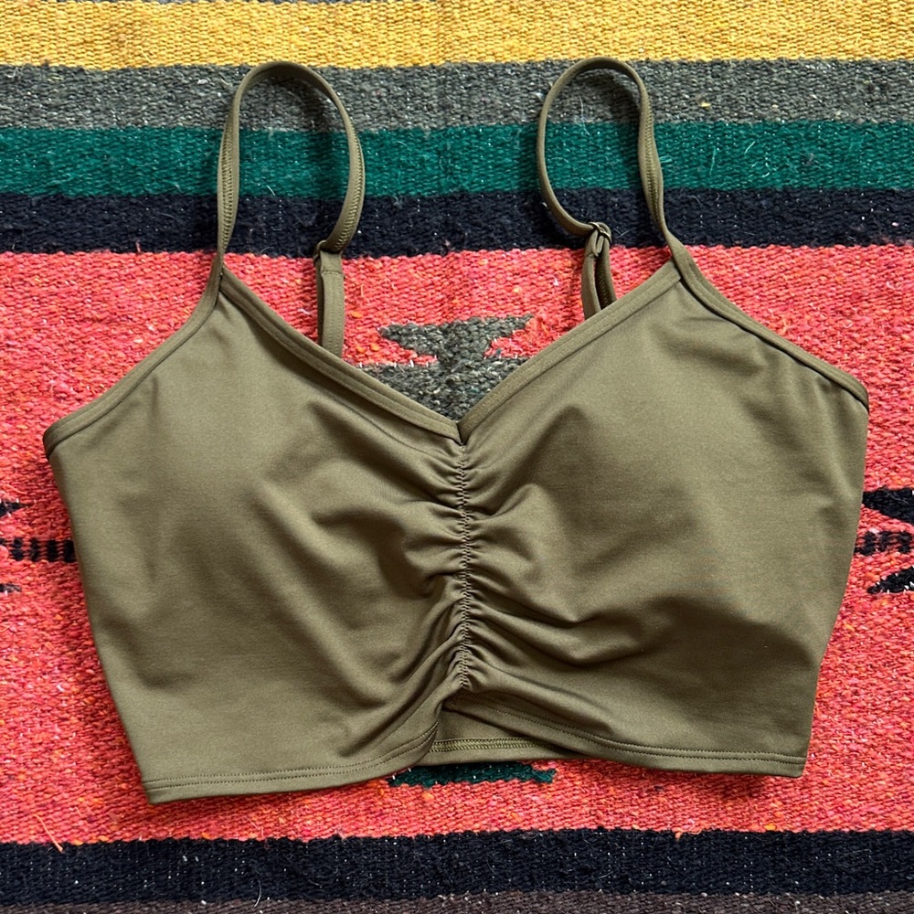 Victoria’s Secret PINK sports bra/top